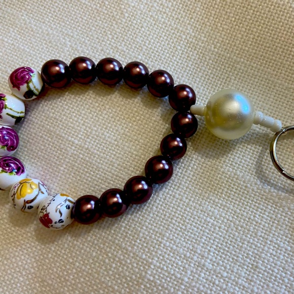 Wristlet Keychain - Picture 3 of 8